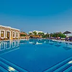 Naxos 호텔 4*