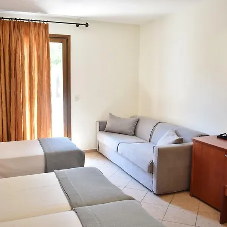 Hotell Naxos By Icon Blue 4*